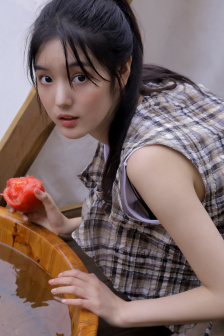 小岛みなみ